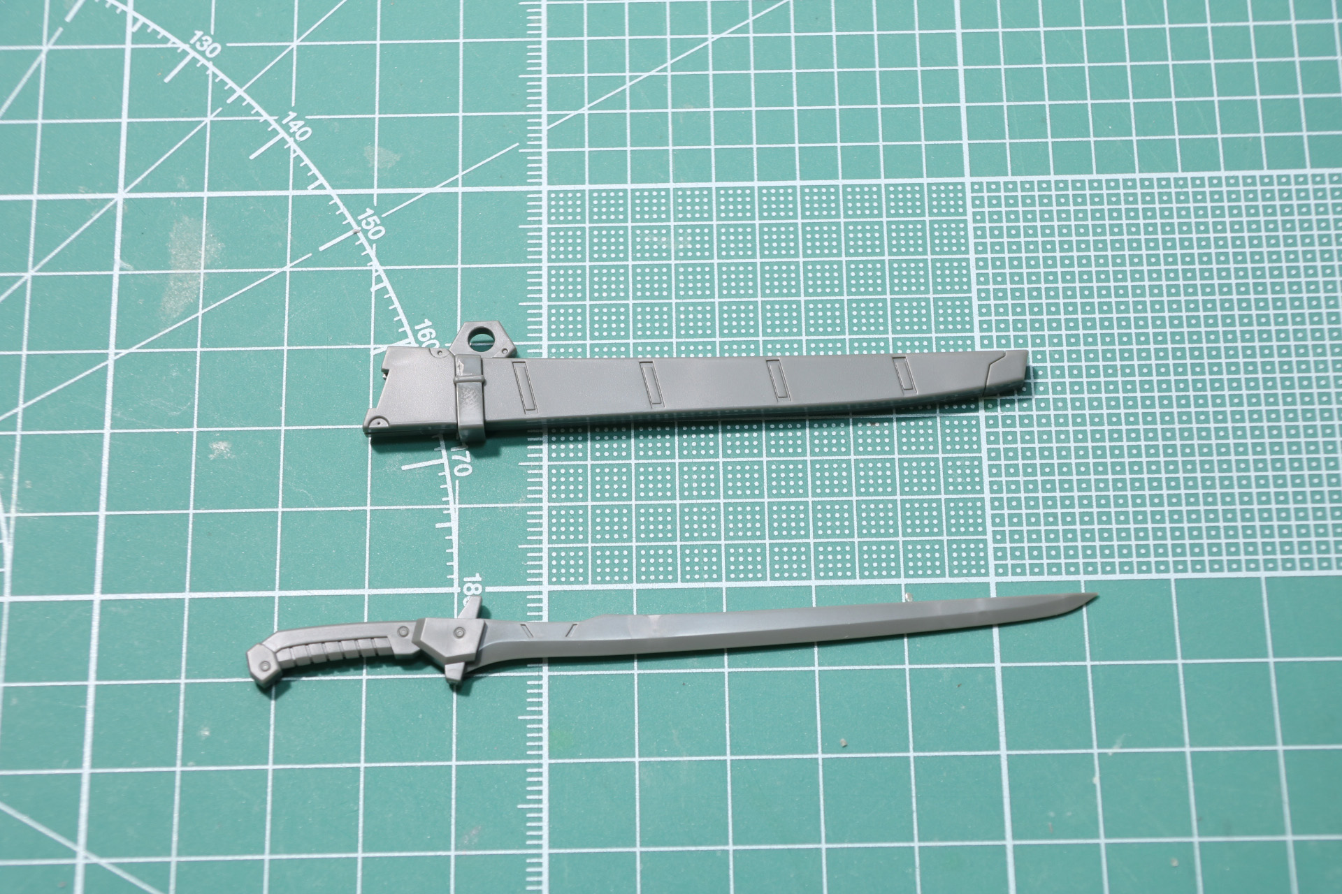 剣と鞘の組み立て