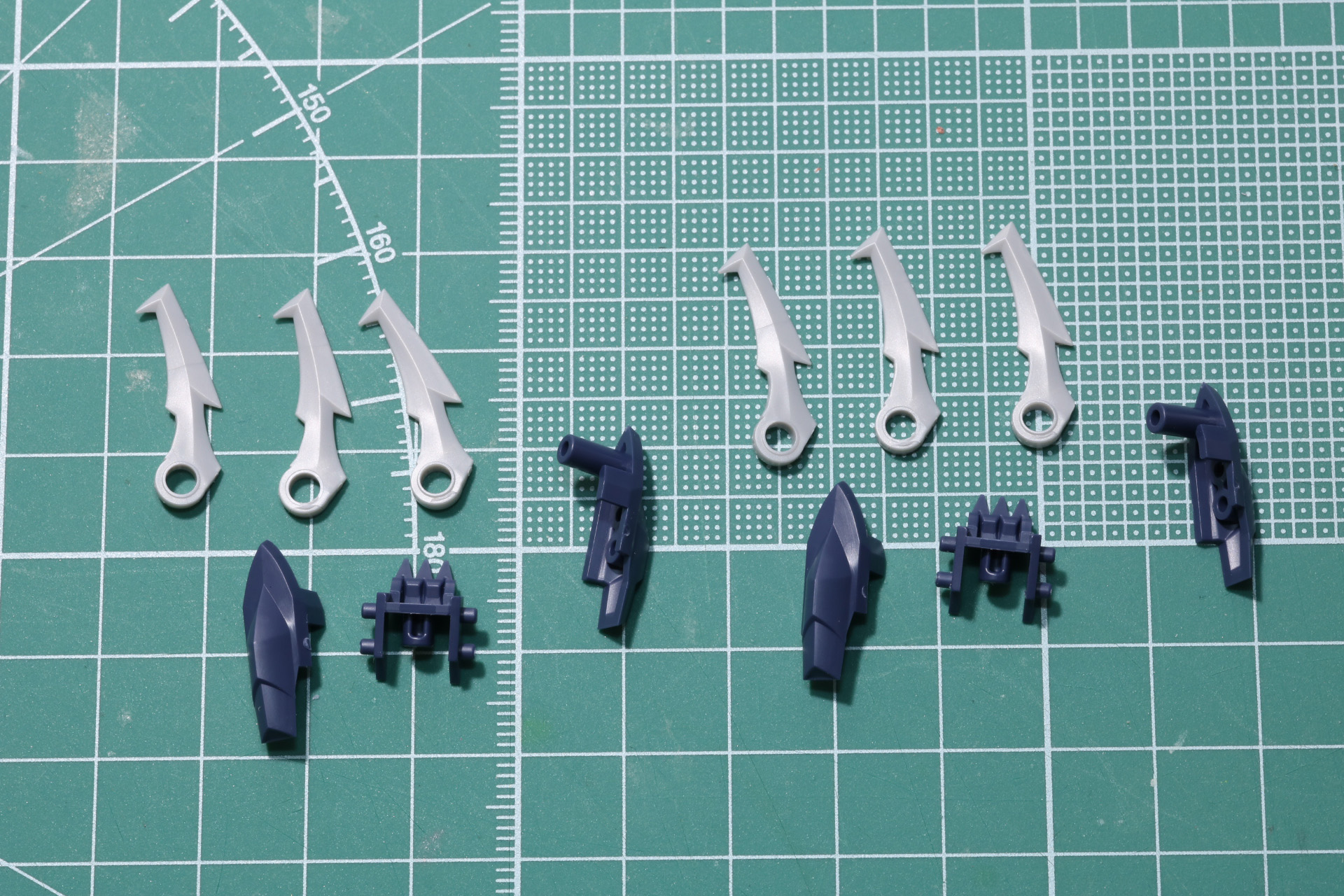 鉤爪の組み立て