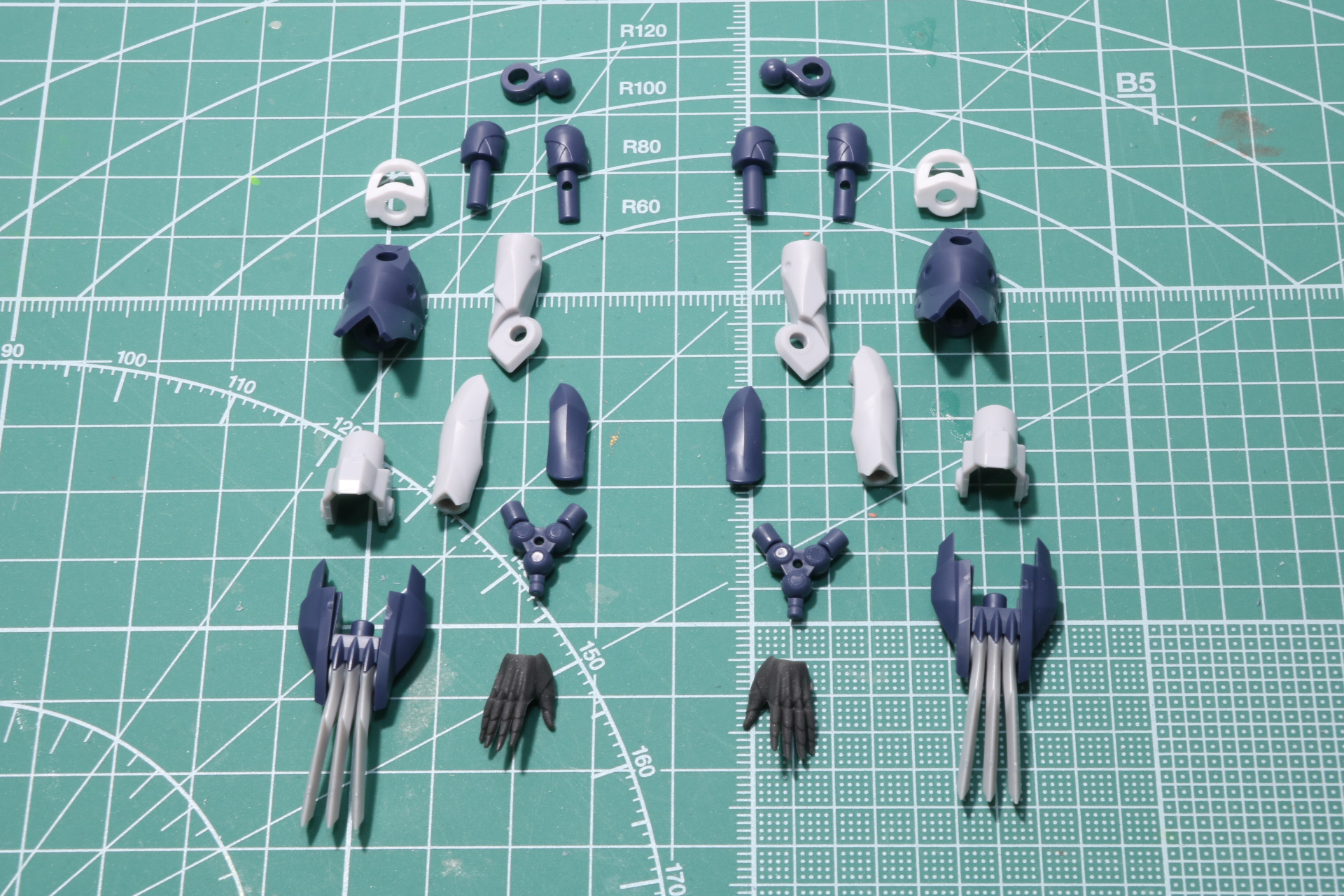 腕部の組み立て