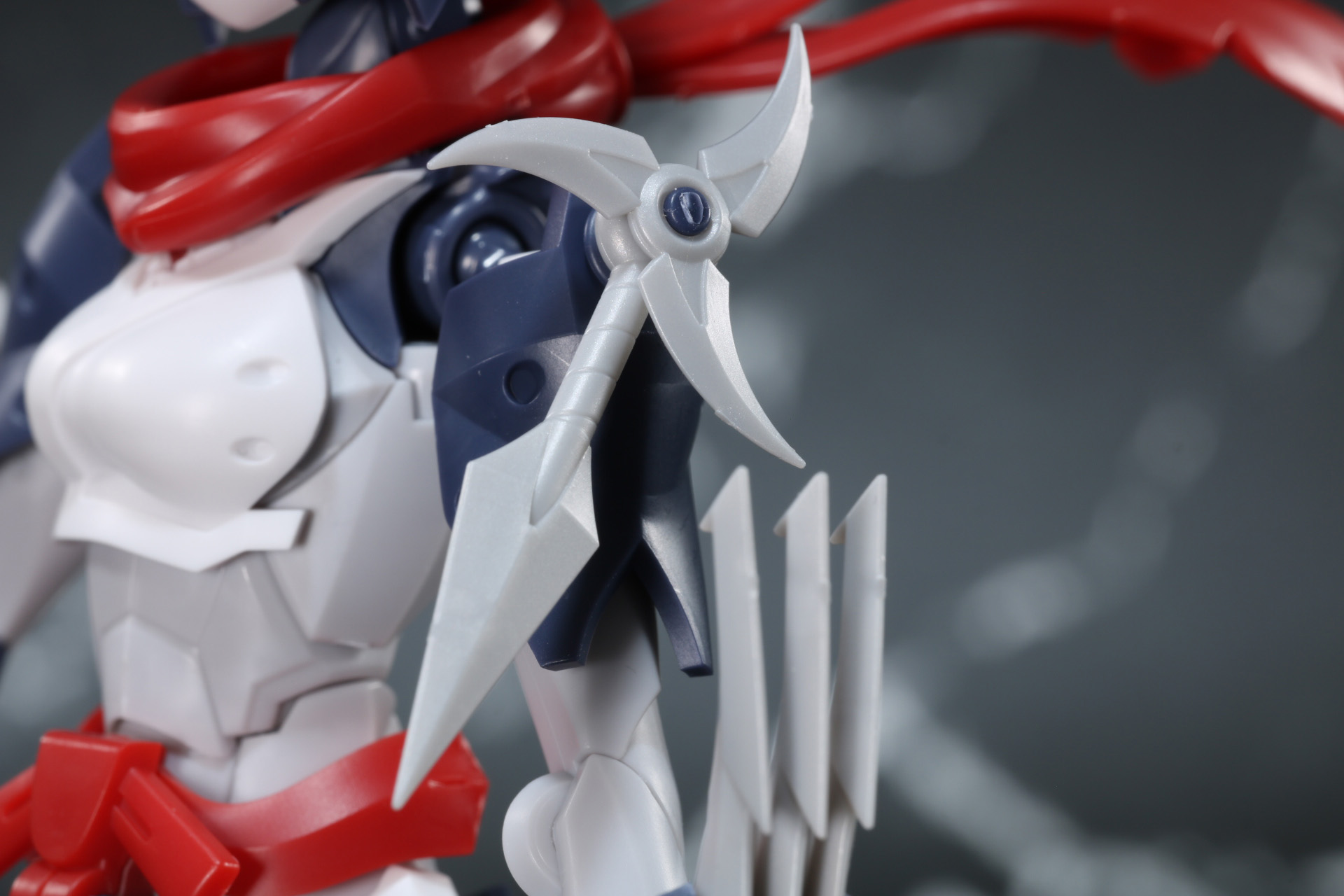 苦無、手裏剣をマウントすることも可能