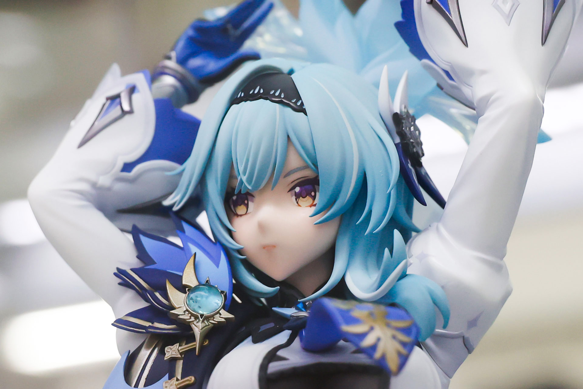 いろいろ角度を変えて眺め回したくなる