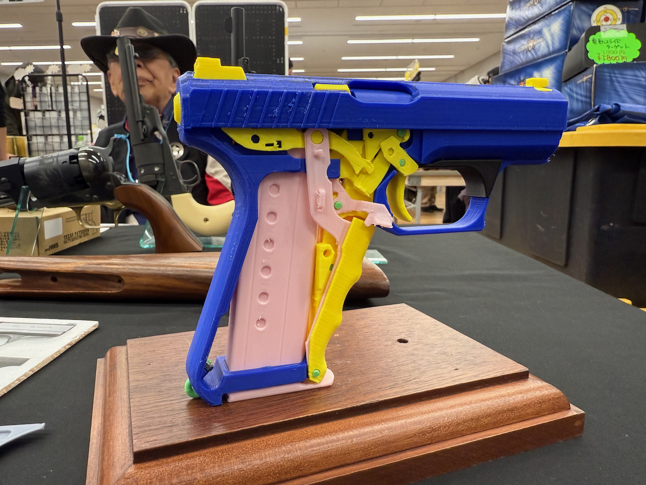 H&K P7M8のパーツ素材別カットモデル