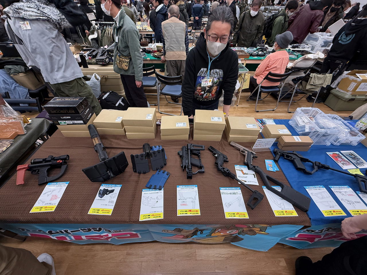 プロテクターやストックなどの実用パーツからデコレーションパーツまで幅広いラインナップ