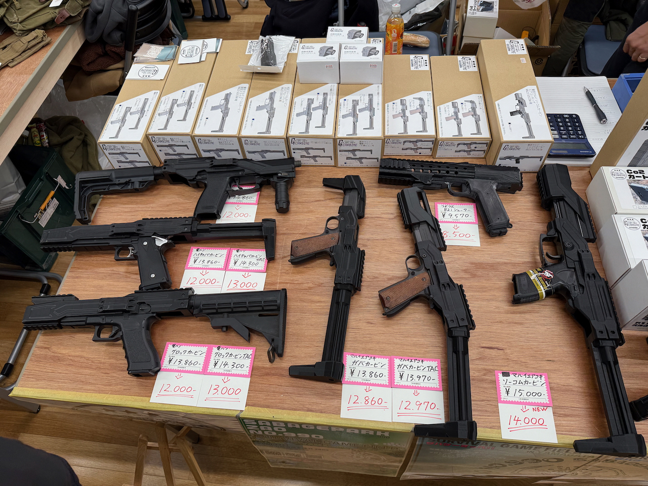 実銃の世界でも人気のハンドガンをカービン化するキット。3Dプリンターによってバリエーションも自在に作ることができる