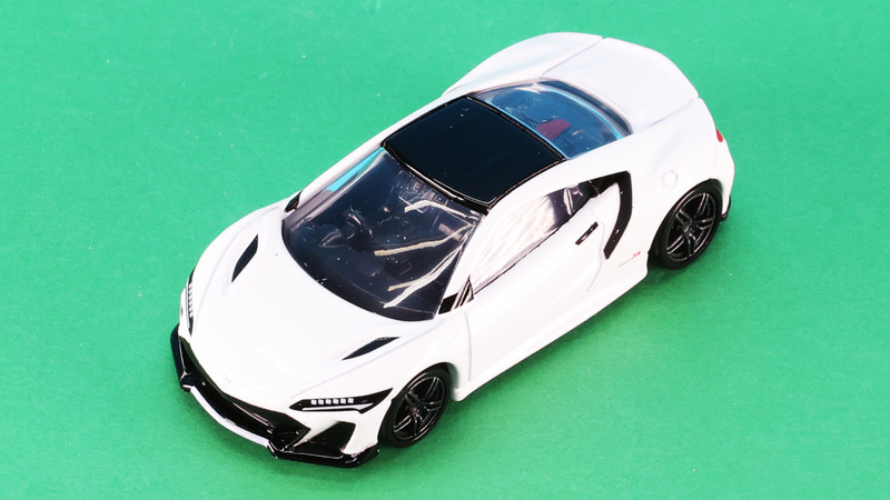 付属する「ホンダ NSX Type S」は2023年1月発売版のホワイトバージョン！