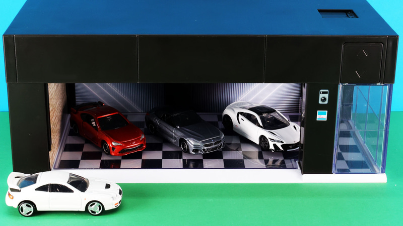 自分が乗り継いできたクルマを並べてみたり