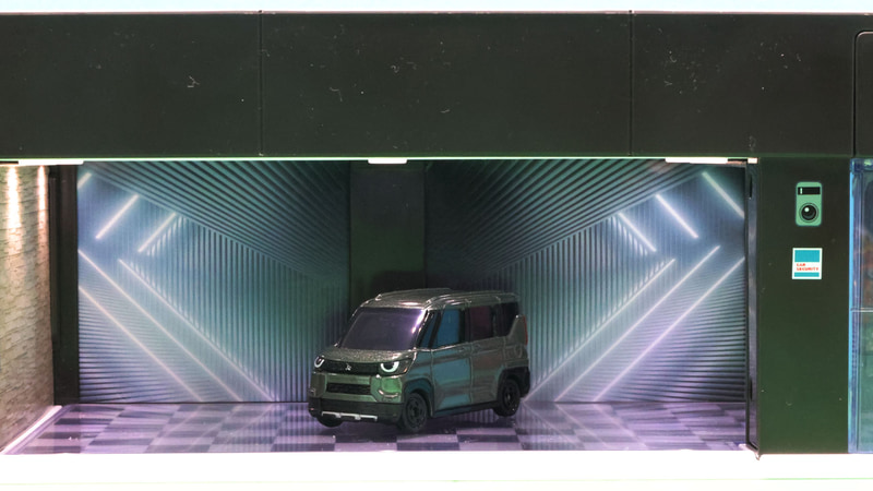 今乗ってるクルマを単体で飾ってみたり