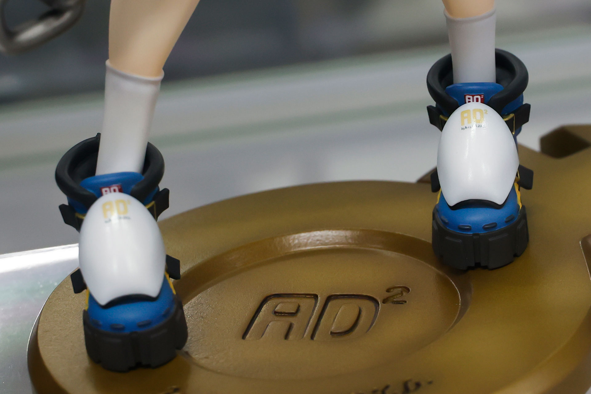 かなりゴツイシューズを履いている