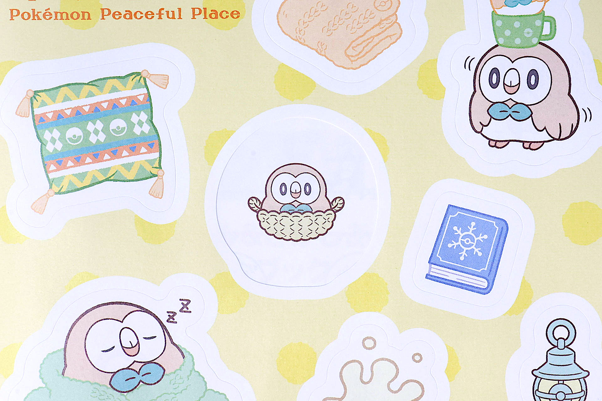 シールを剥がした場所にもモクローが描かれていた