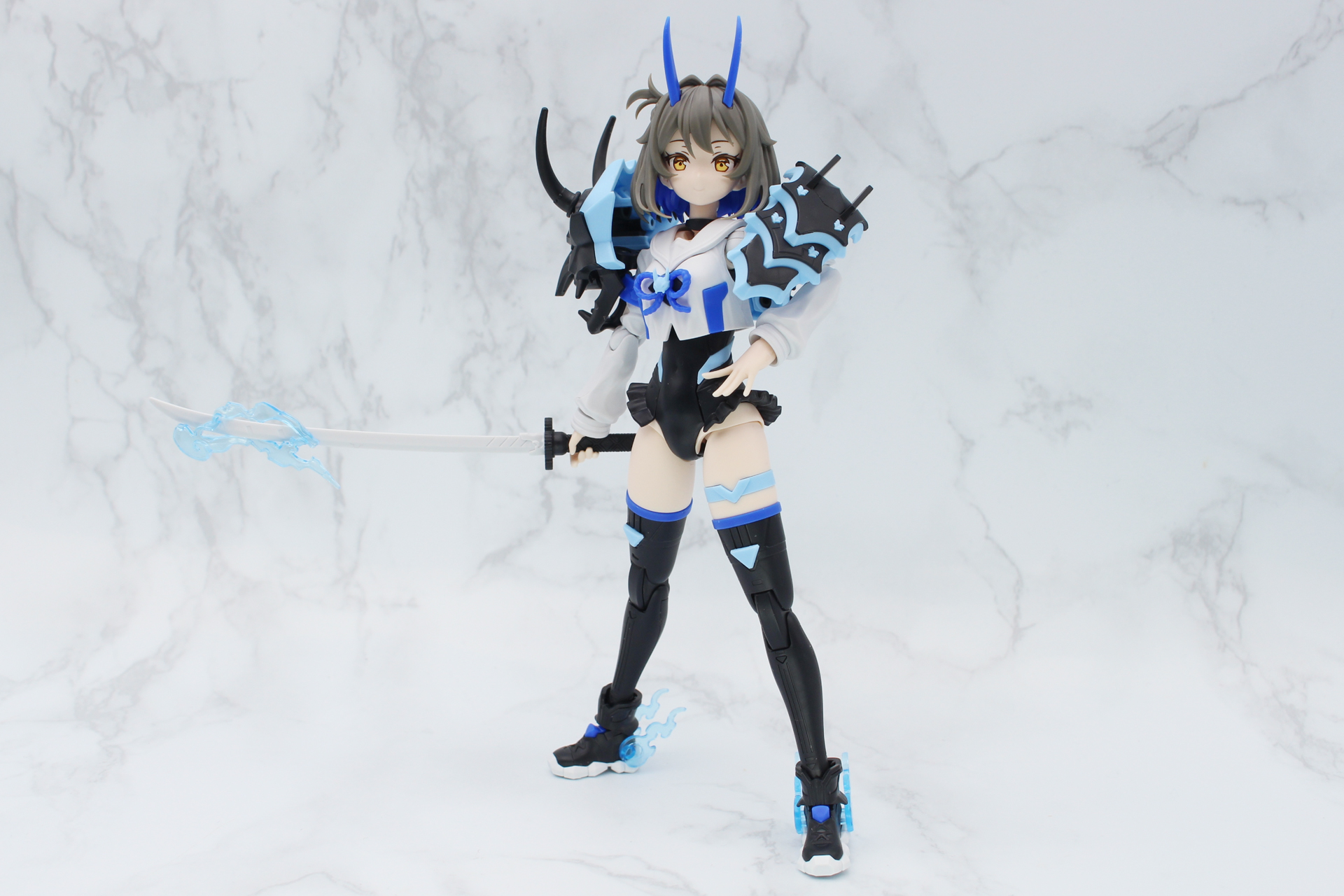 「30MS SIS-N00 ソウレイ[カラーB]」。2月15日発売。価格は2,750円