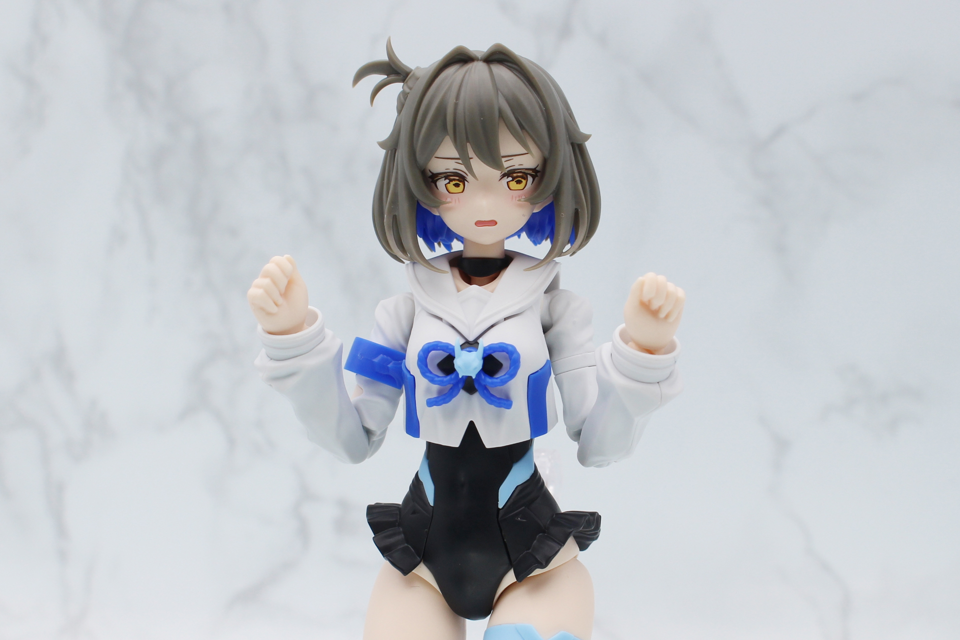 角がない髪型のパーツもある。前髪のみなので交換は容易だ