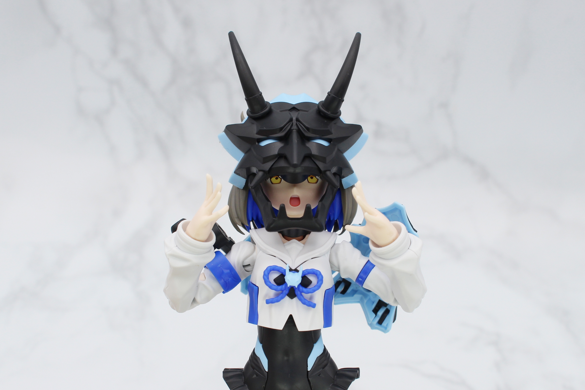 ちょうど口の中に顔が見えるような設計となっている