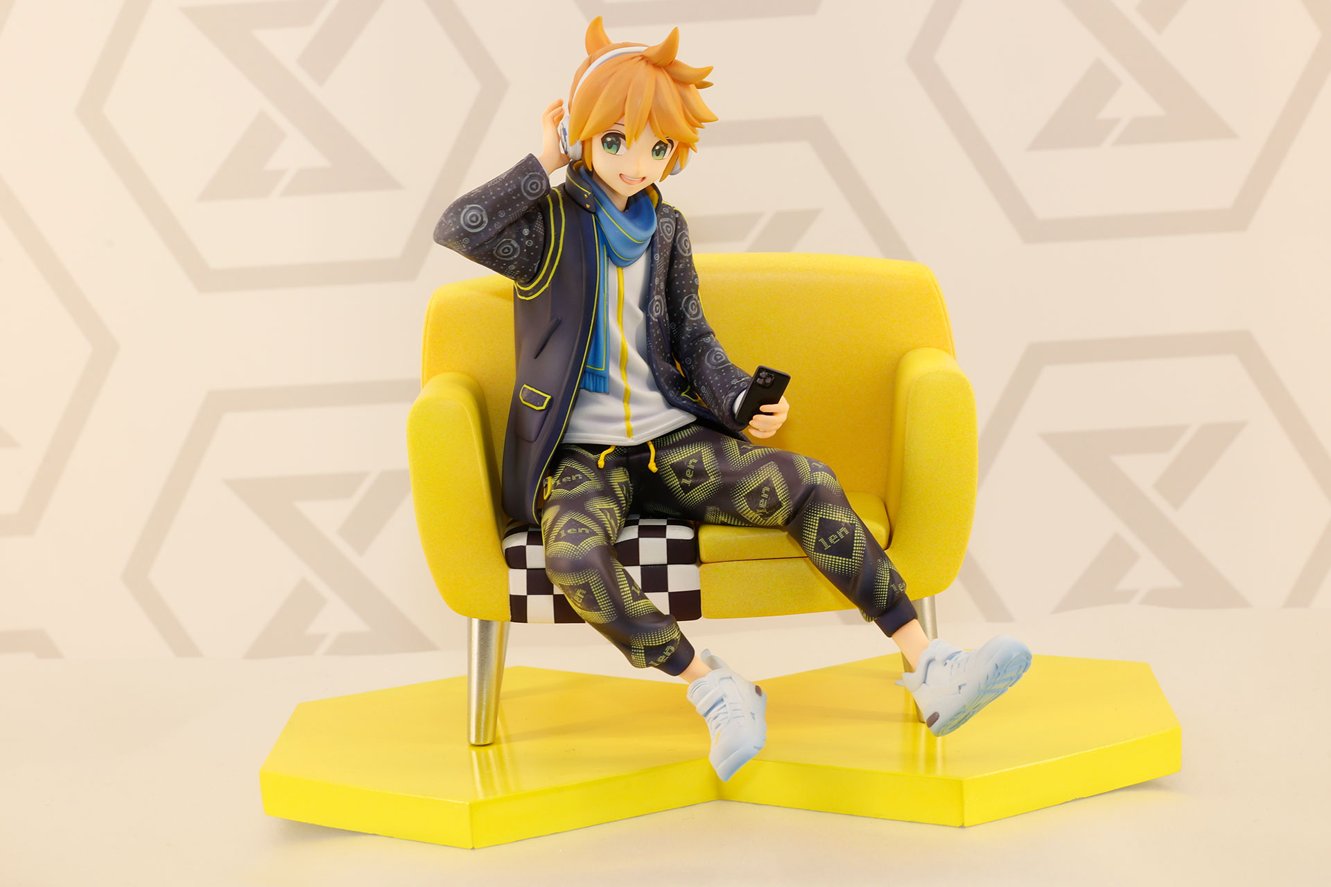 2025年12月に発売される1/7スケールフィギュアの「ピアプロキャラクターズ 鏡音レン “Art by lack”」