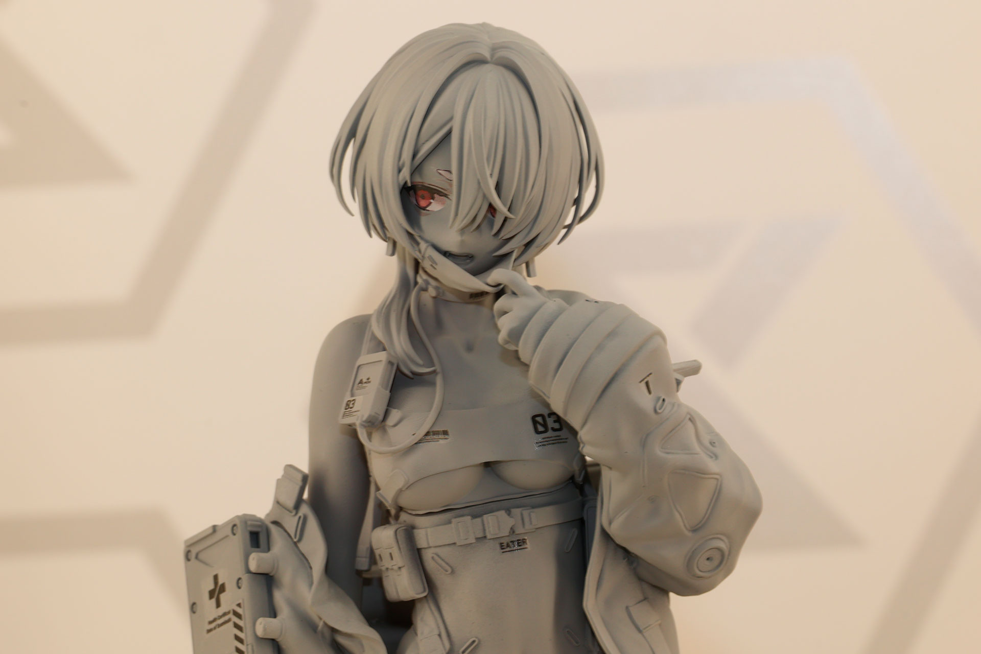 こちらは1/7スケールフィギュアの「Flower Imitation. Easter. Illustration by neco」だ