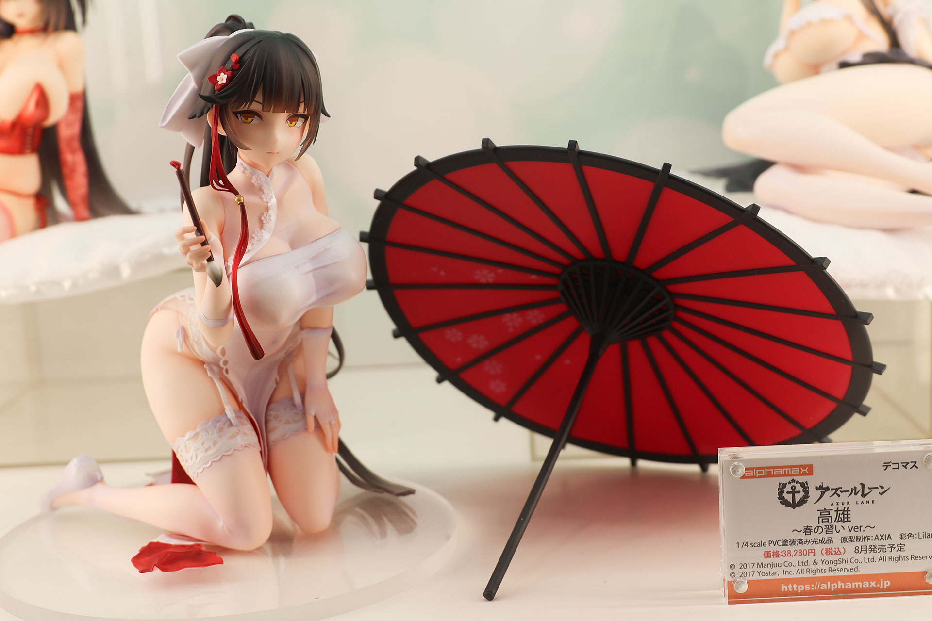 2025年8月に発売される1/4スケールフィギュアの「アズールレーン 高雄 春の習い ver.」。こちらはデコマスだ