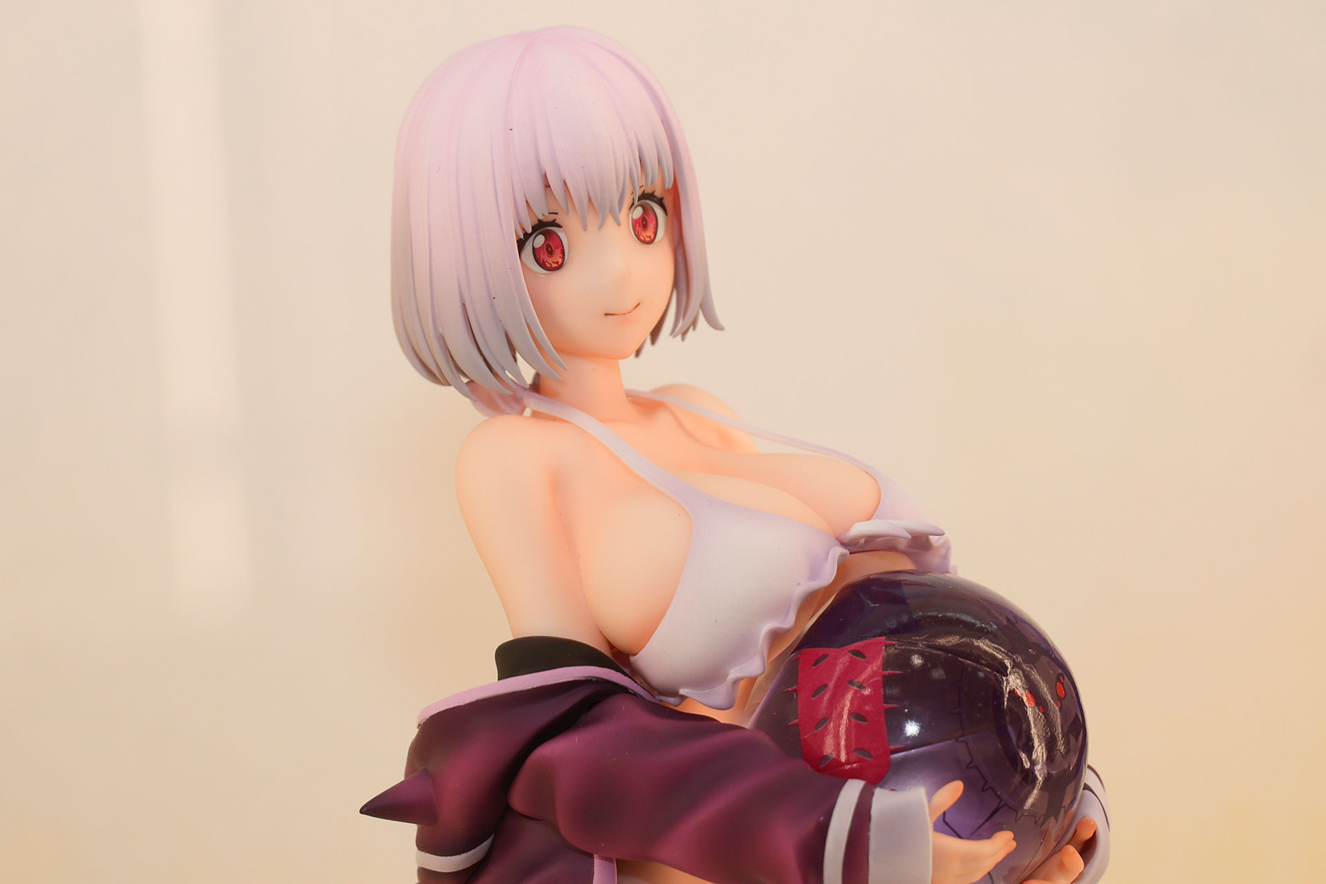 こちらもデコマスで展示されていた1/7スケールフィギュア「グリッドマン　新条アカネ」