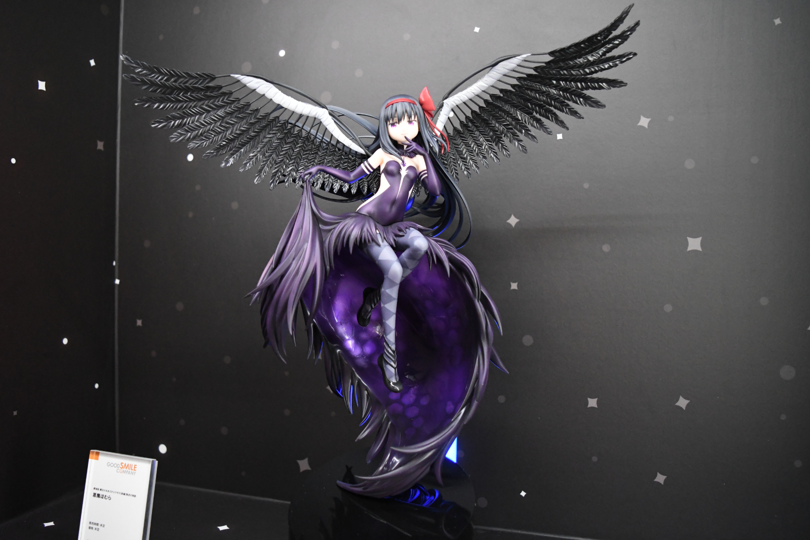 作中の雰囲気が存分に出ており、悪魔的かわいさである