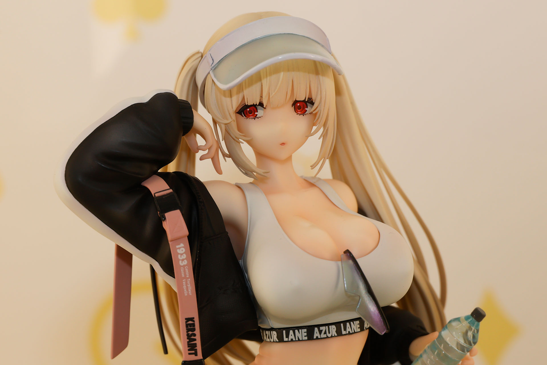 近日受注が開始される1/7スケールフィギュアの「アズールレーン ケルサン ホーリー・ランニング」