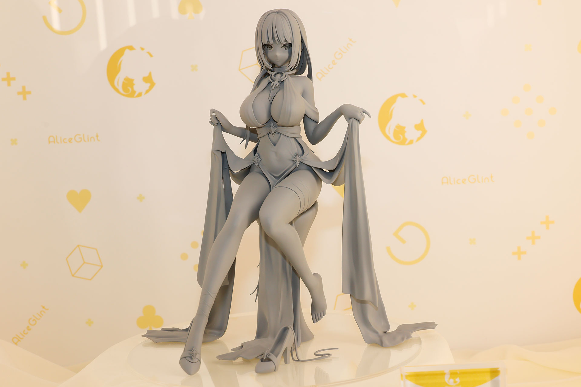 1/7スケールフィギュアの「アズールレーン マサチューセッツ ドレッシービューティー」は原型が展示されていた