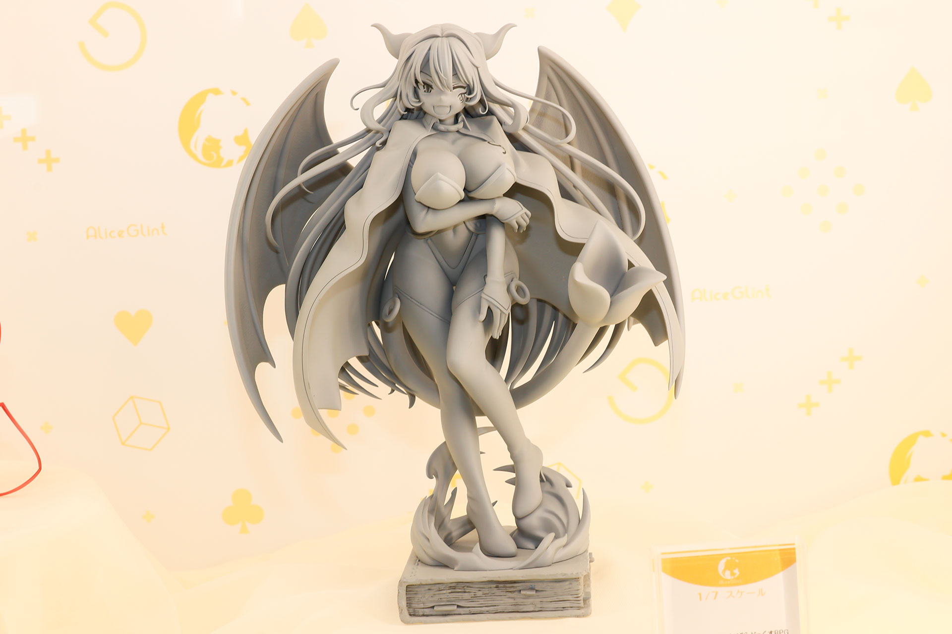 1/7スケールフィギュアの「もんむすくえすと！ ぱらどっくすRPG アルマエルマ illustration by クール教信者」は原型が展示されていた