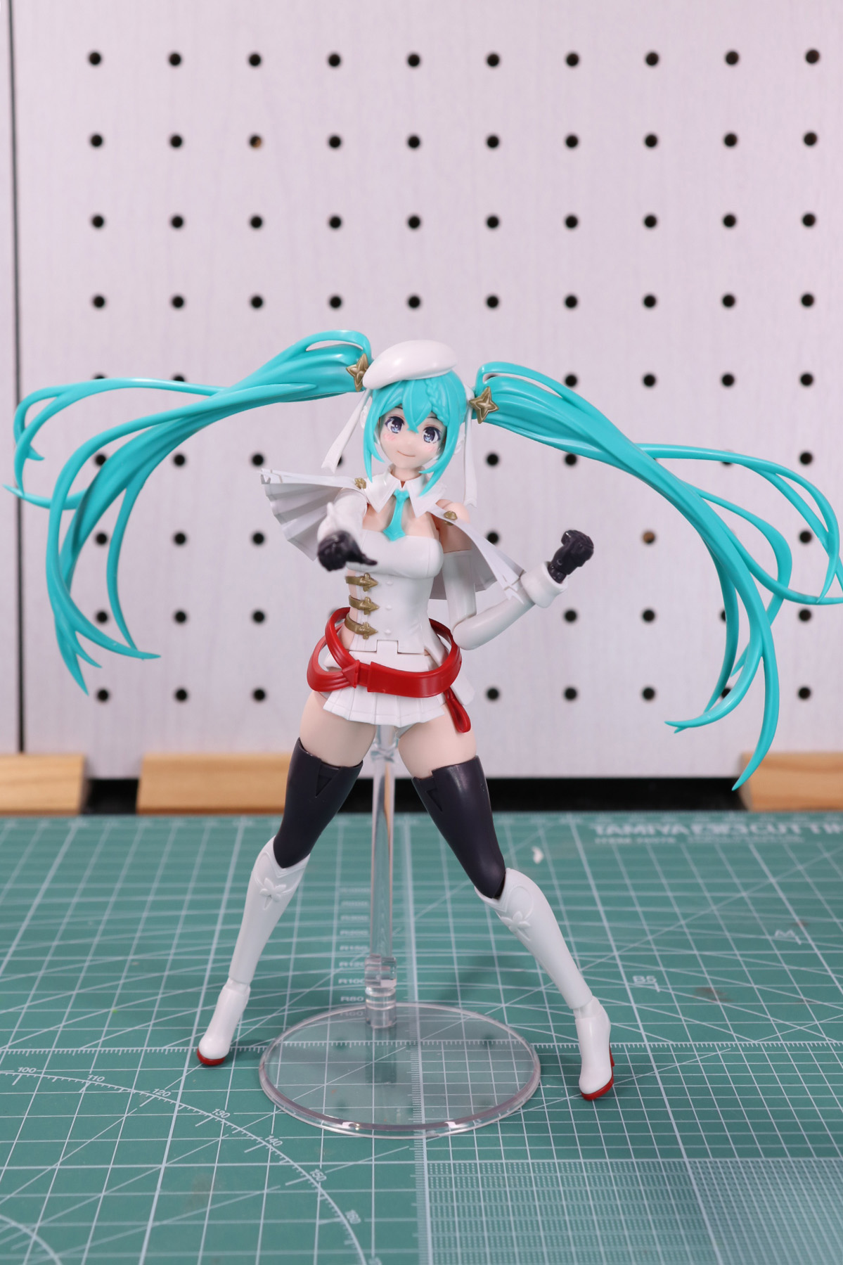 各部可動でポージングも可能