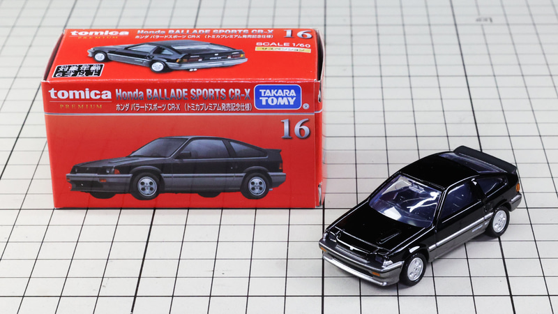 発売記念仕様：ブラック／ガンメタリック