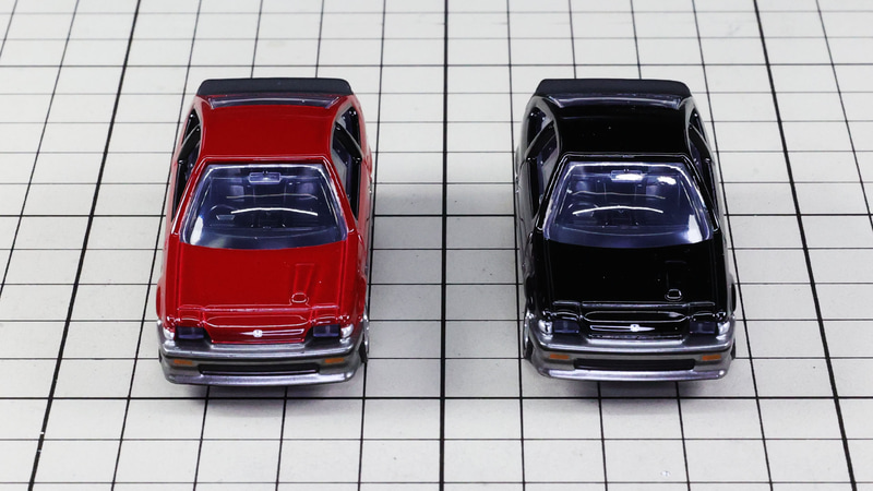 フロント：ボンネット上のパワーバルジが特徴的なフロントセクション