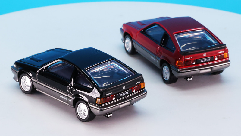 リアのハッチバックが当時流行のスタイルを表現しています