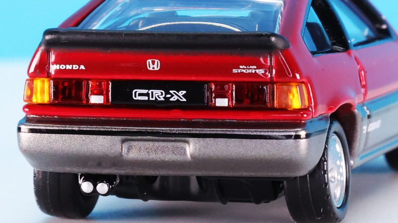 リアには“HONDA”“CR-X”“BALLADE SPORTS”等のロゴをプリントで再現！