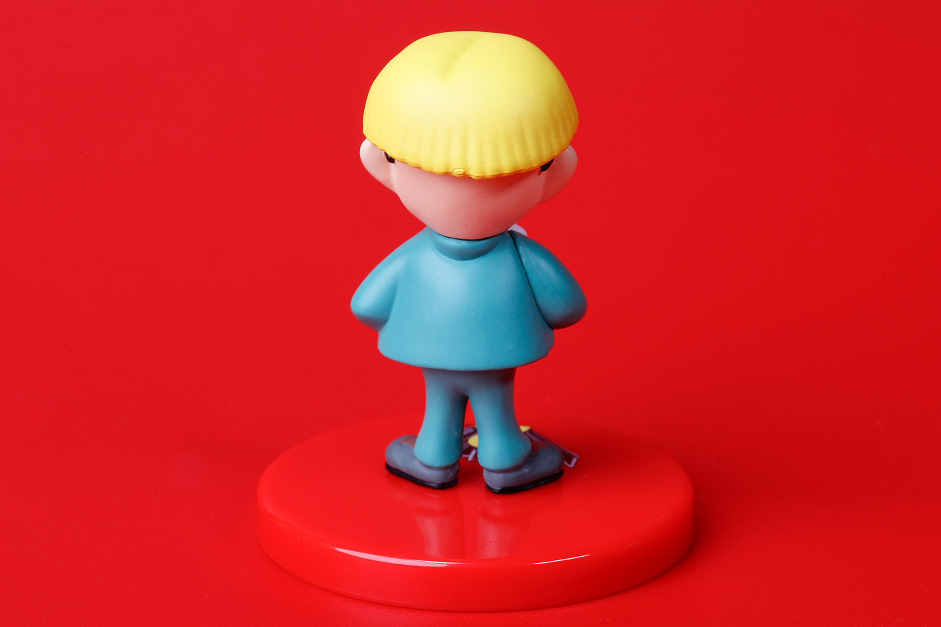 スーツの色合いがなんとも渋い！