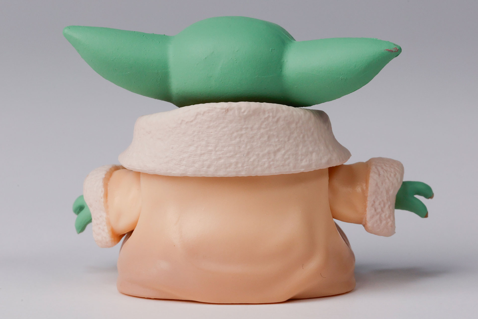 机の上にちょこんと置いておきたくなるようなサイズ感だ