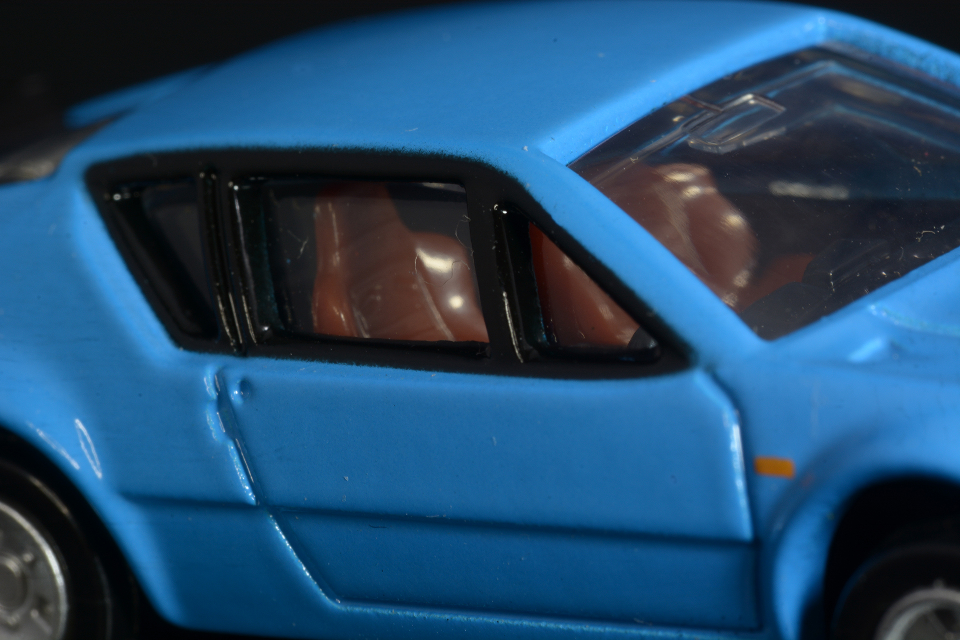 茶色のドライブシートがしっかり再現されている