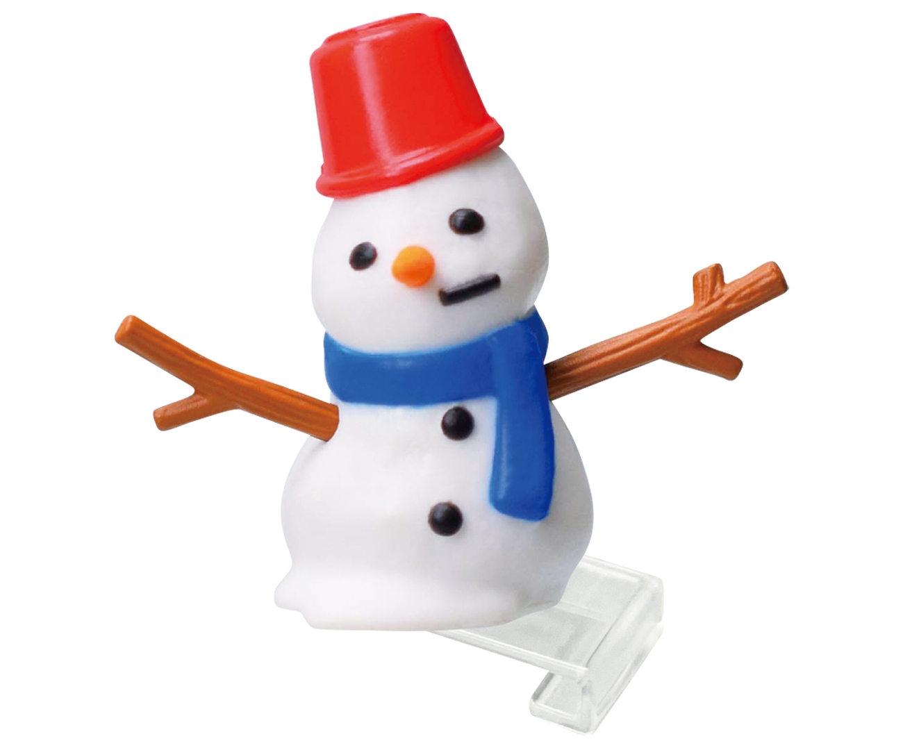 「溶けかけ雪だるま（赤バケツ帽子）」