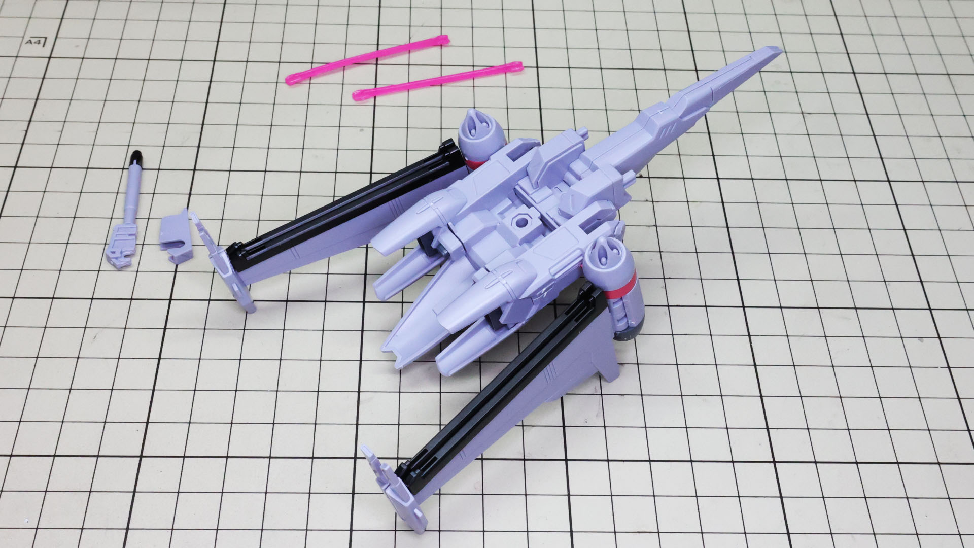 機首を組み込み、展開した状態