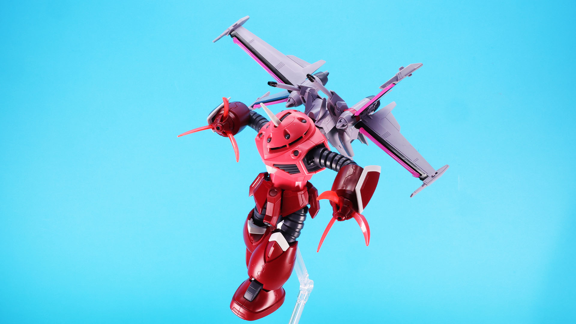 大胆なアクションポーズも意のままに！