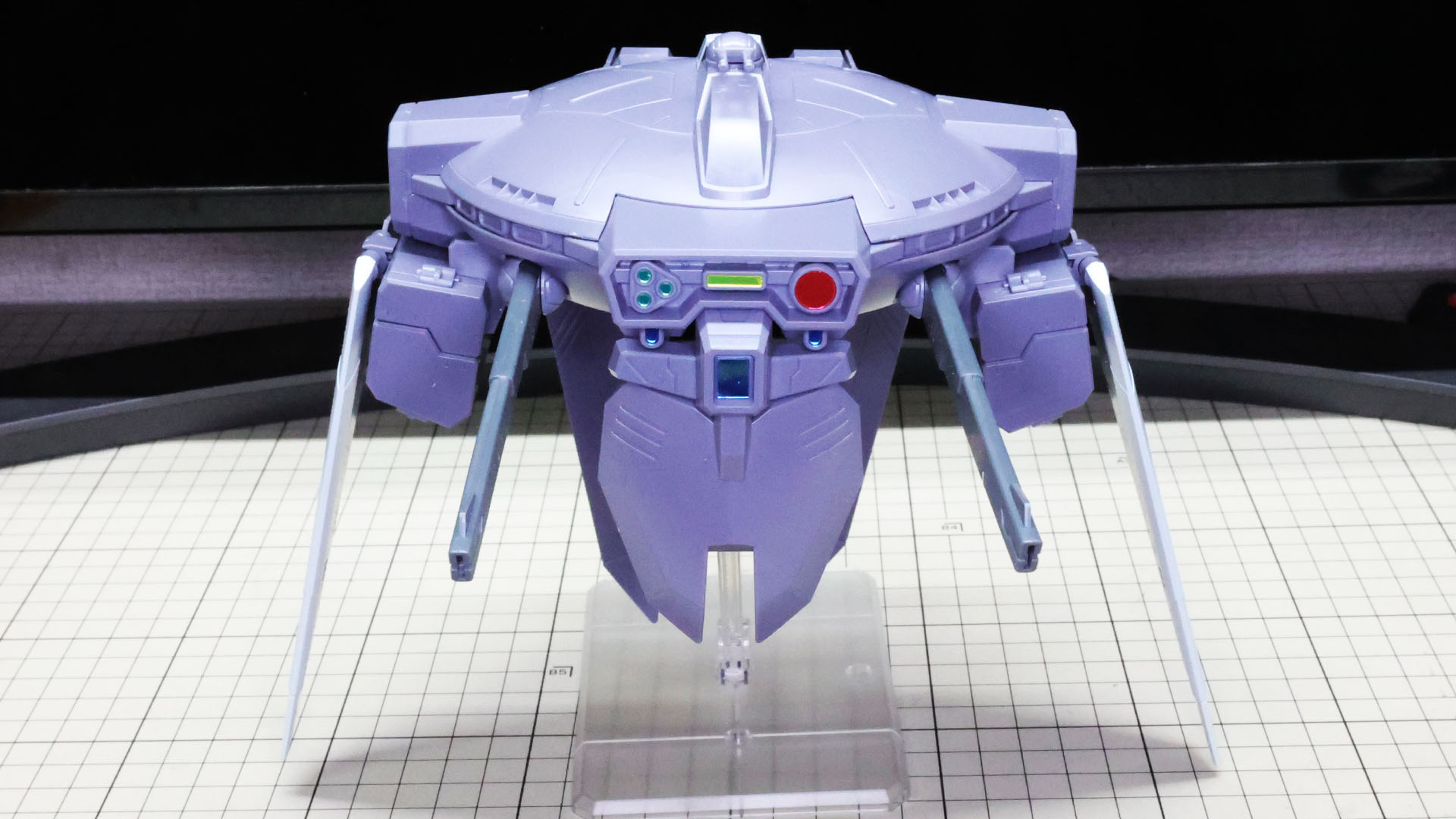 ACB7は小型ですが、キャバリアーアイフリッド本体を支えることができました