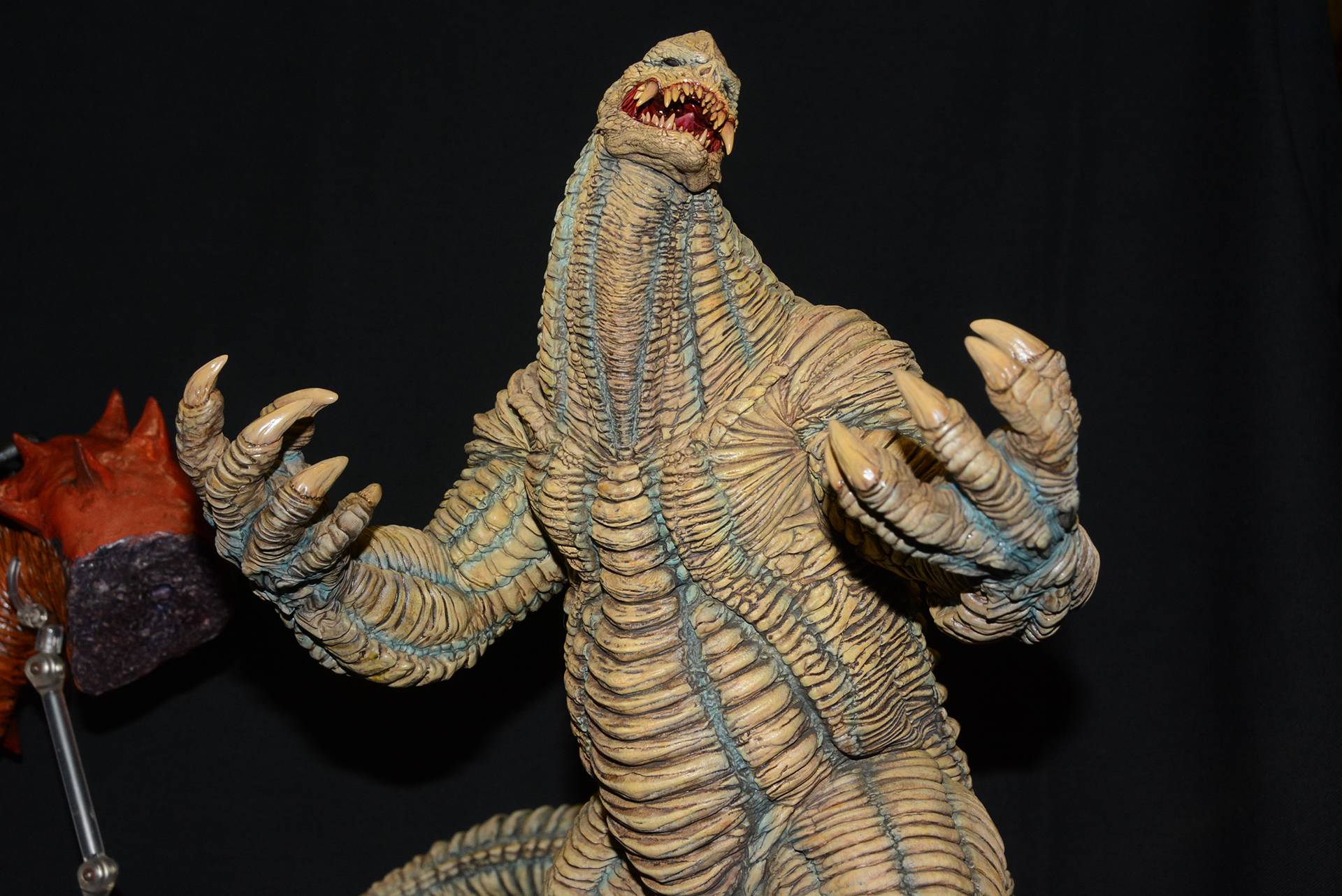 こちらもポーズや表情に強いキャラクター性が感じられる