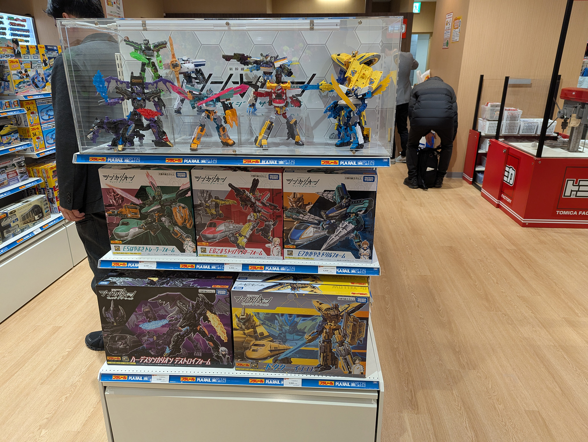 「シンカリオン」のコーナーも用意されている