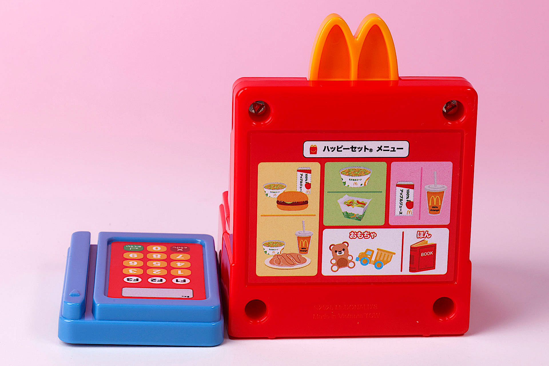 レジスターの背面側にもメニューが描かれている