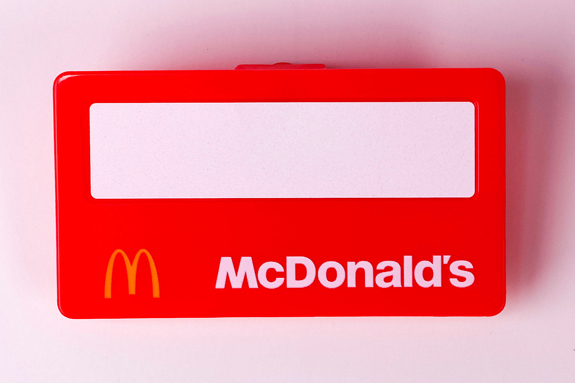 ネームプレートの表面