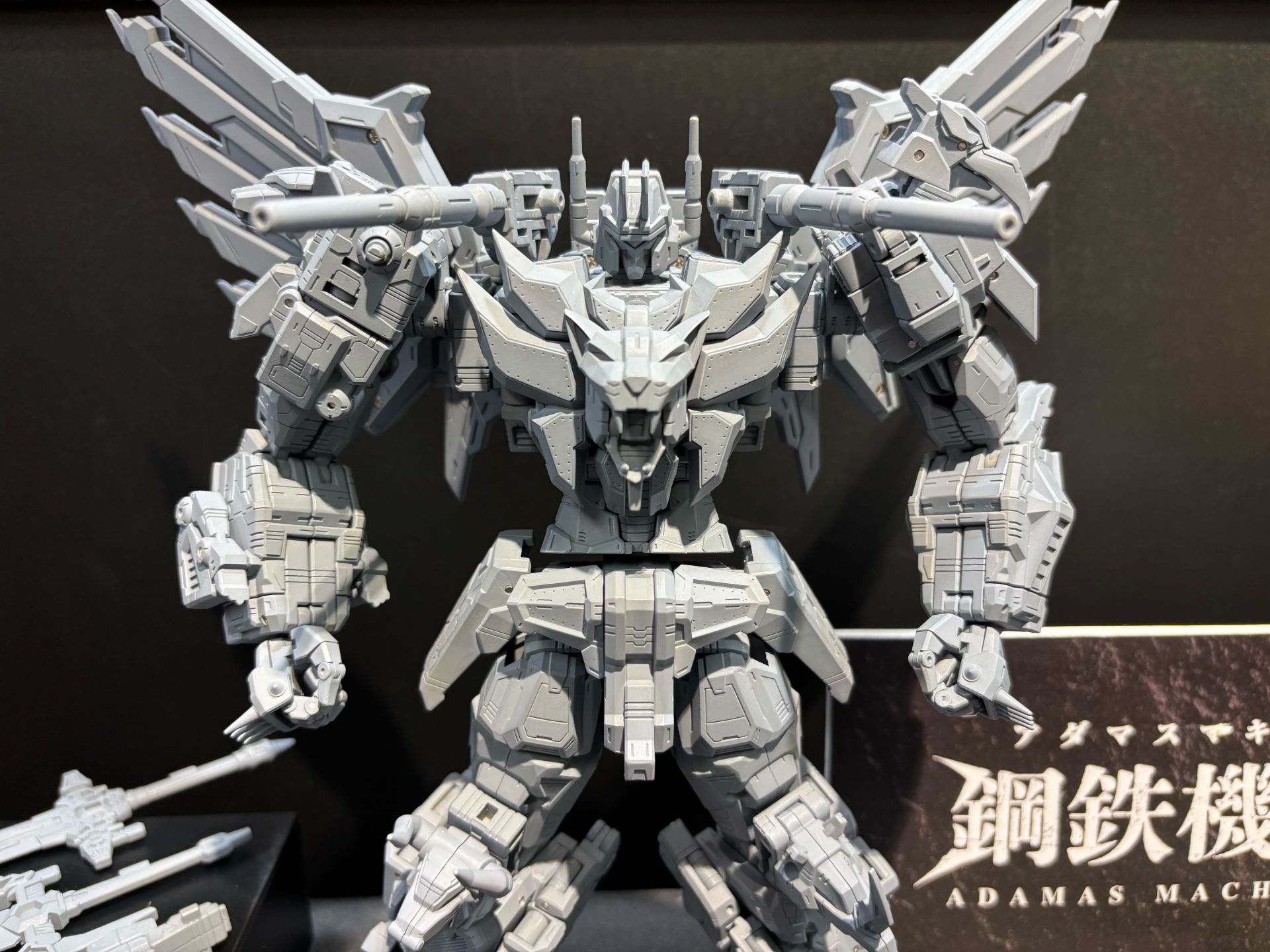 「アダマスマキナ」の第2弾「アダマスマキナ AMT-02 プレダキング」