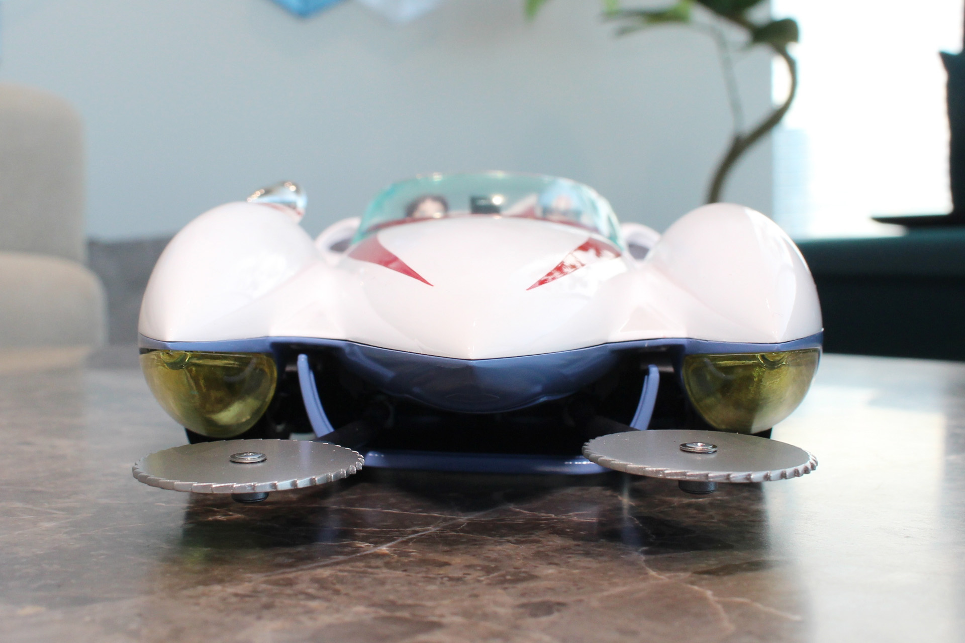 先端下側のラウンドフォルムは維持されている