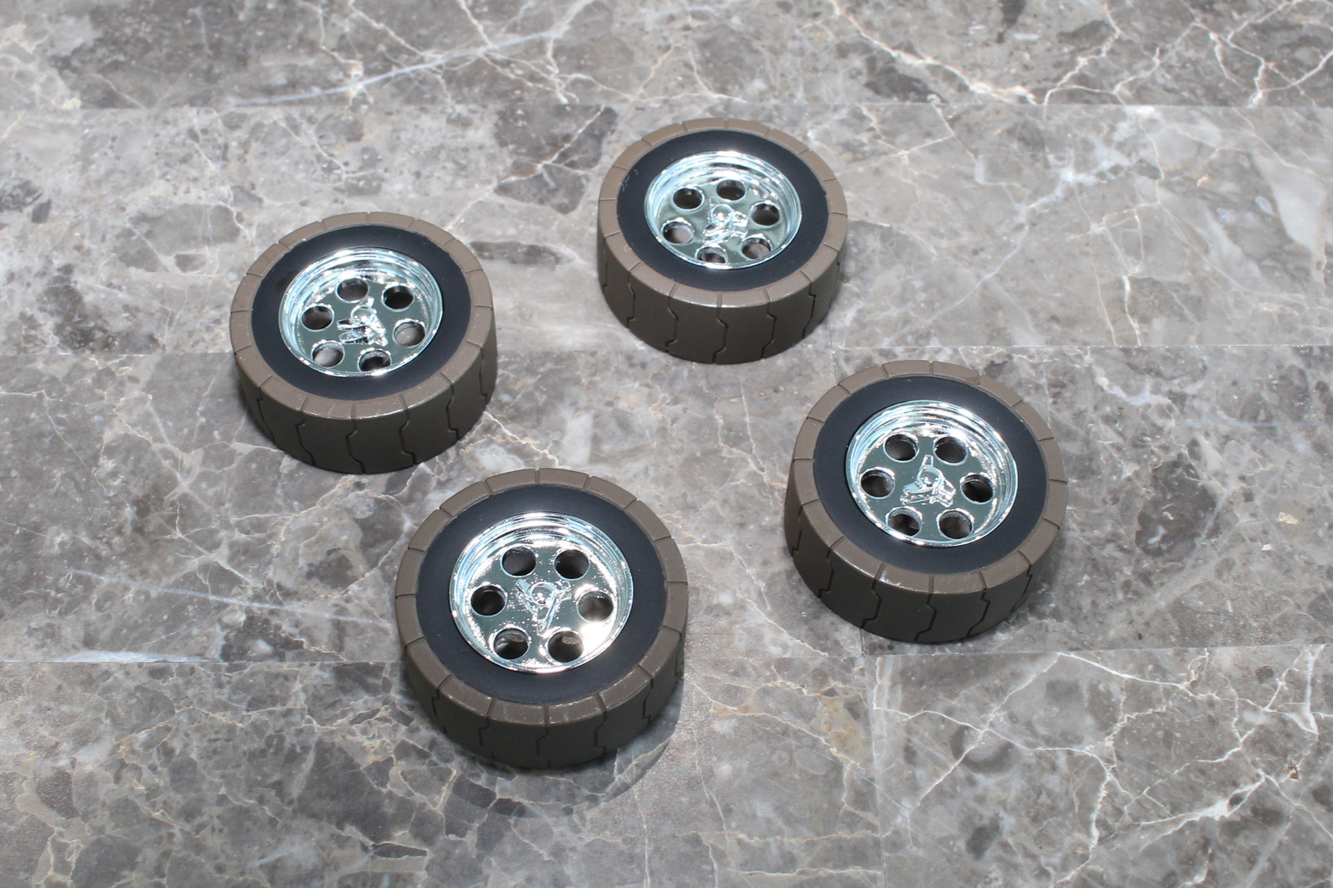 交換式のベルトタイヤ