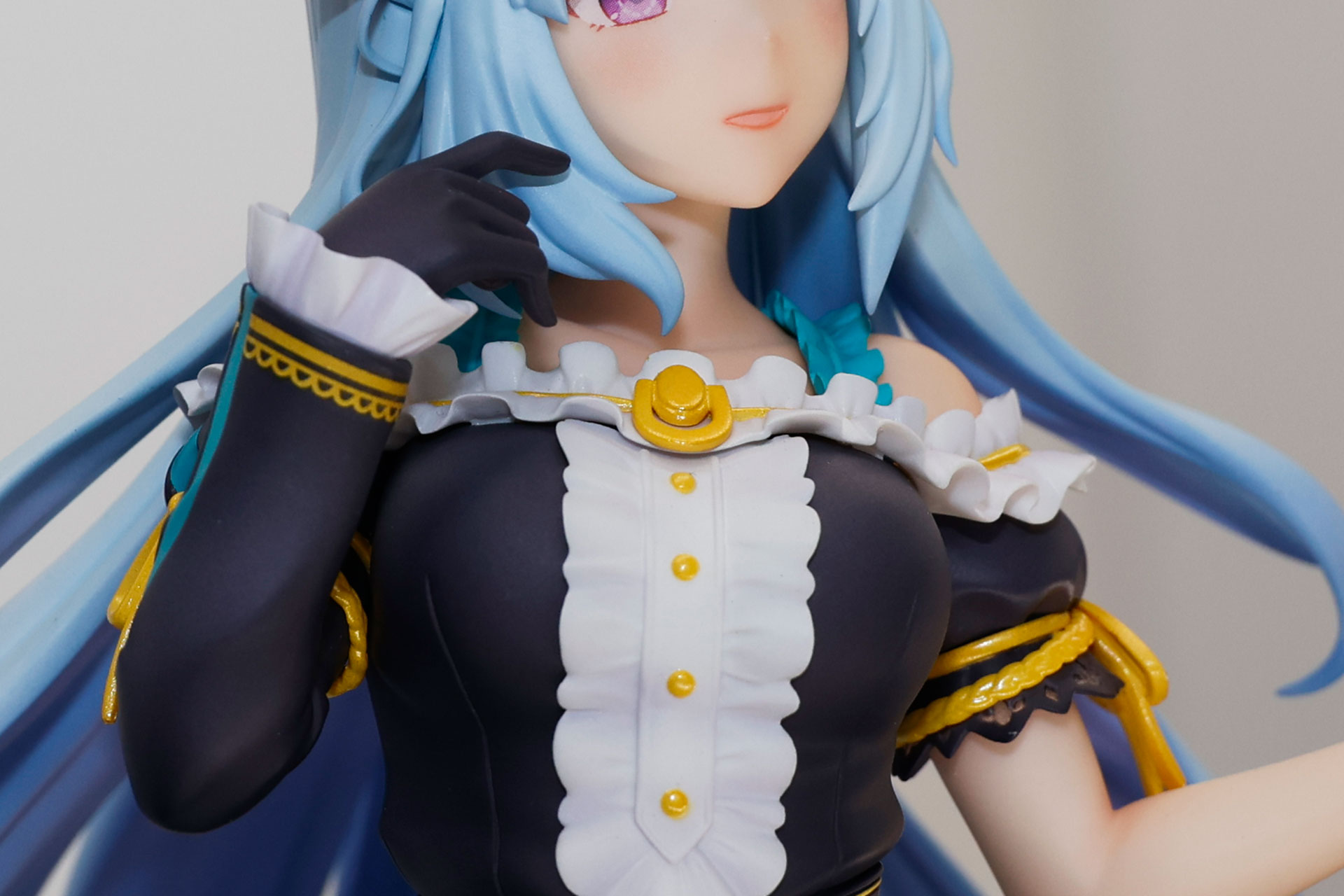 上半身はお上品な見た目だ