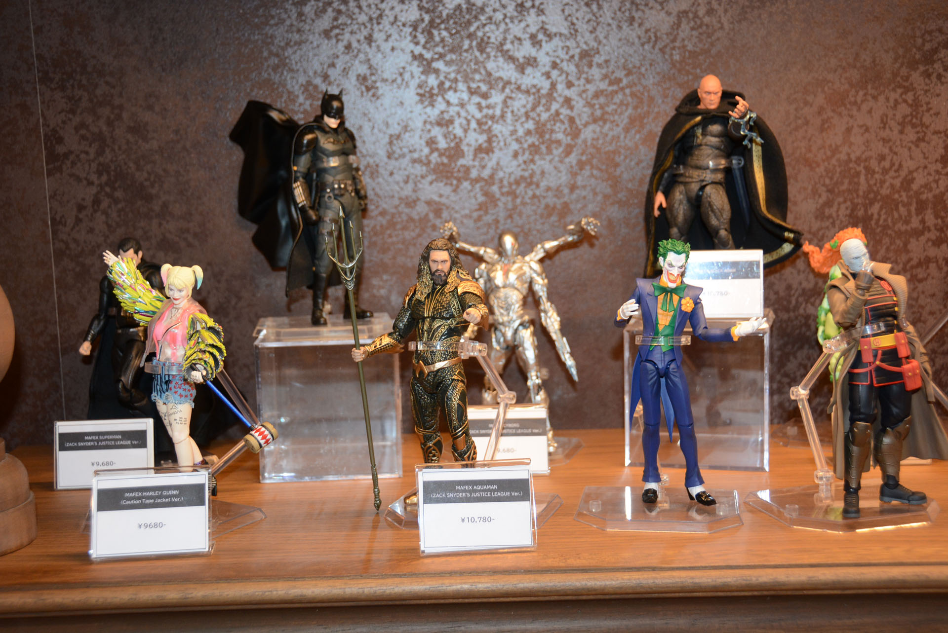 DC.ヒーローも映画から出てきたようなリアルさ