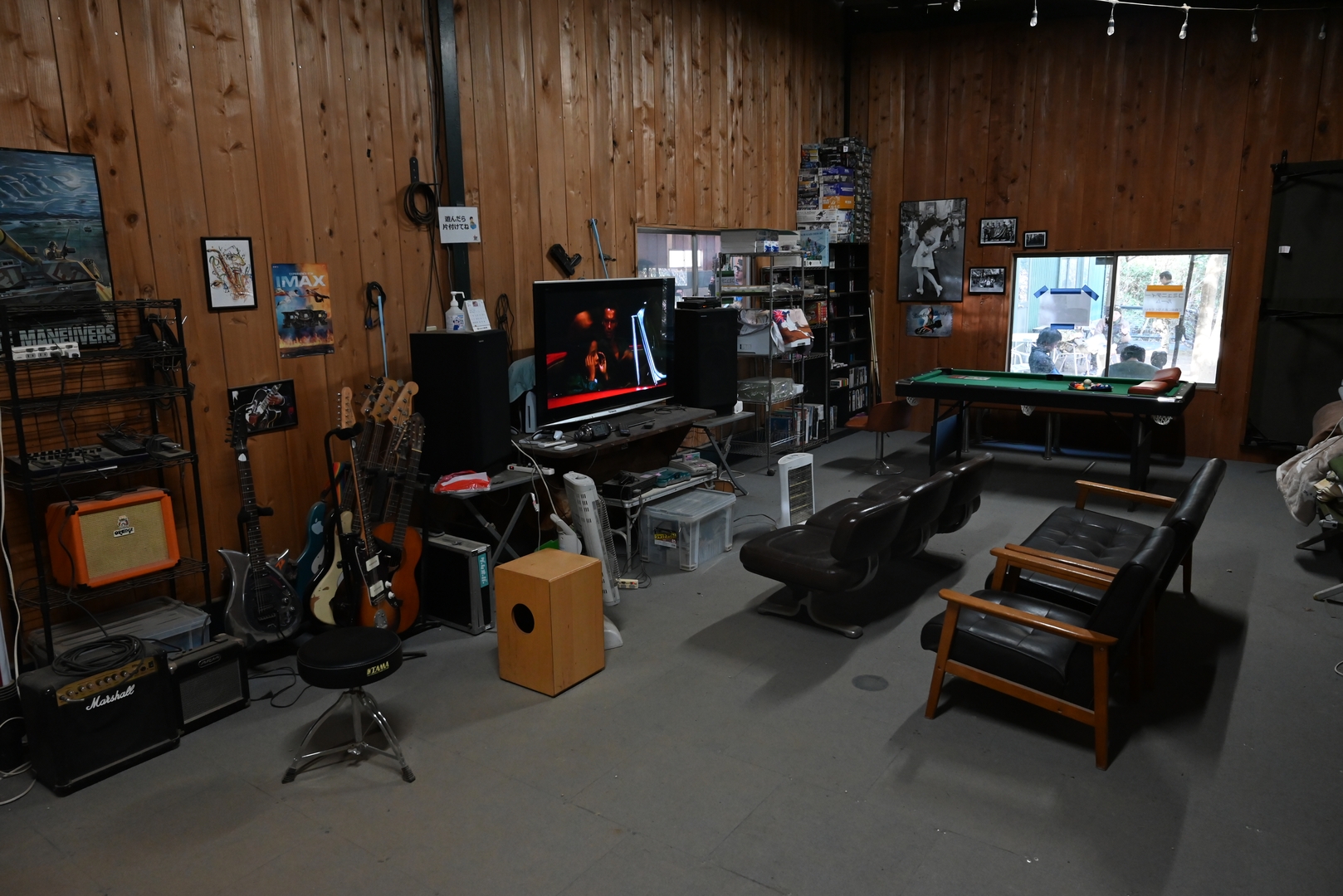 コミュニティルーム