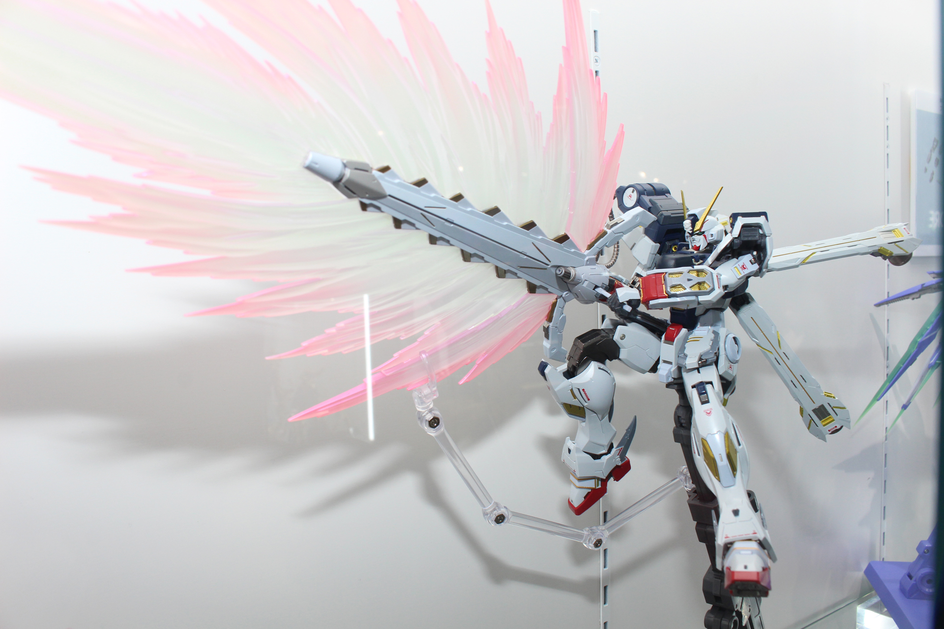 「METAL BUILD クロスボーン・ガンダムX1 ハーフクロス（キンケドゥ搭乗仕様）」。6月発送予定。価格は44,000円。プレミアムバンダイ販売商品