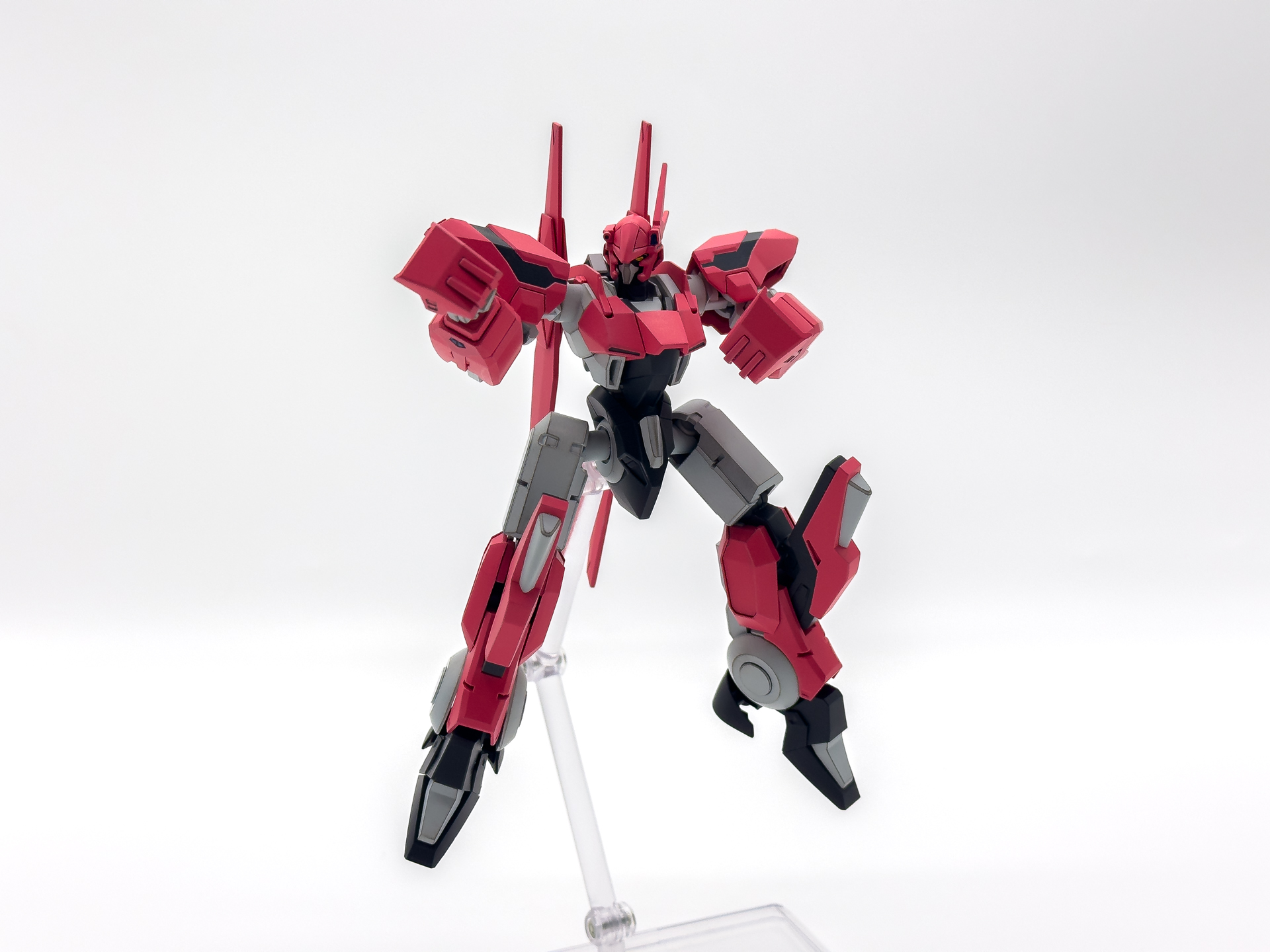 エステバリスはディストーションパンチを再現できます。