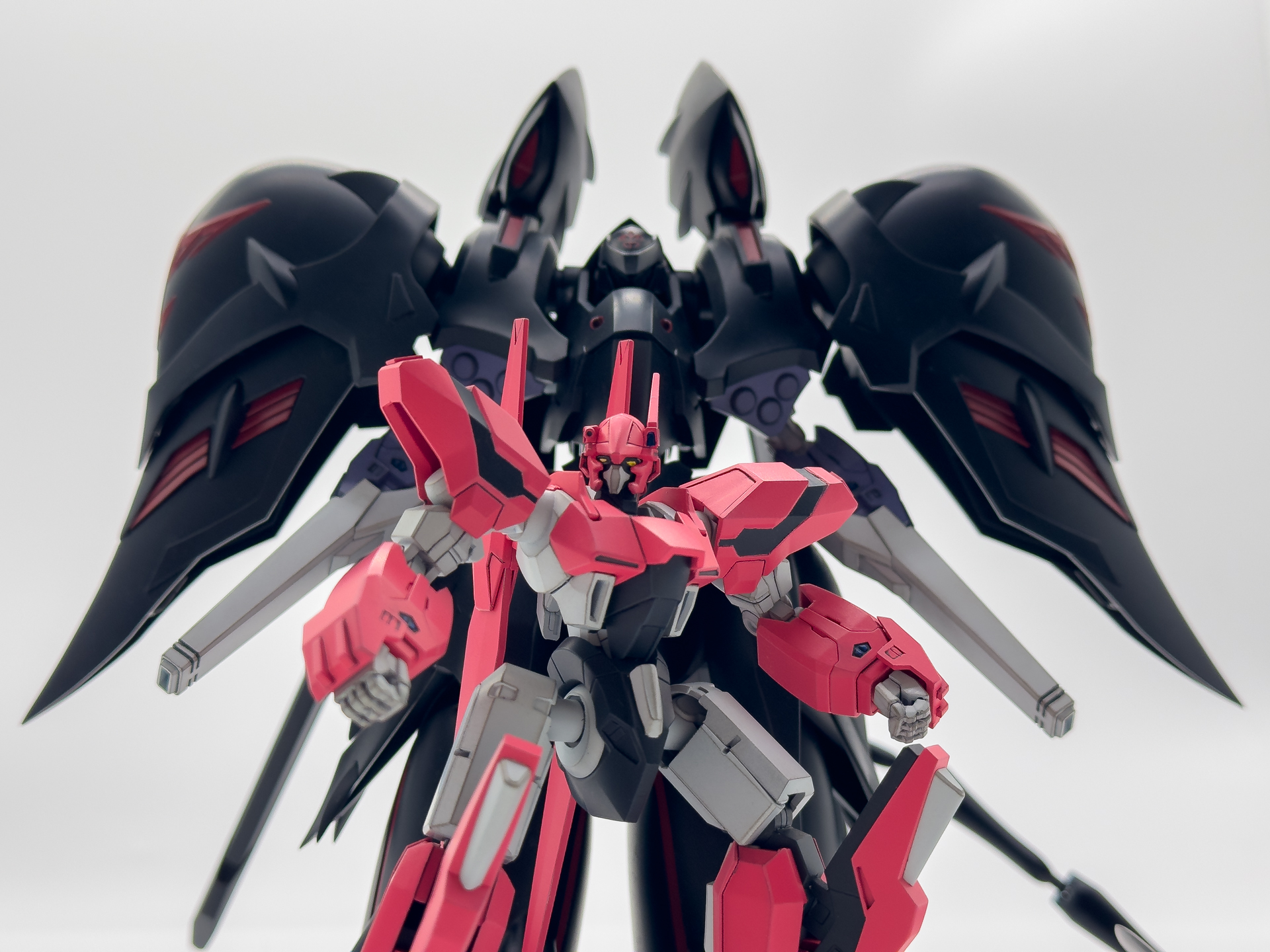 ブラックサレナの内部はダミーフレームを使用することで劇中後半以前の配色を再現できるだけでなくエステバリスと一緒に展示することも可能です。