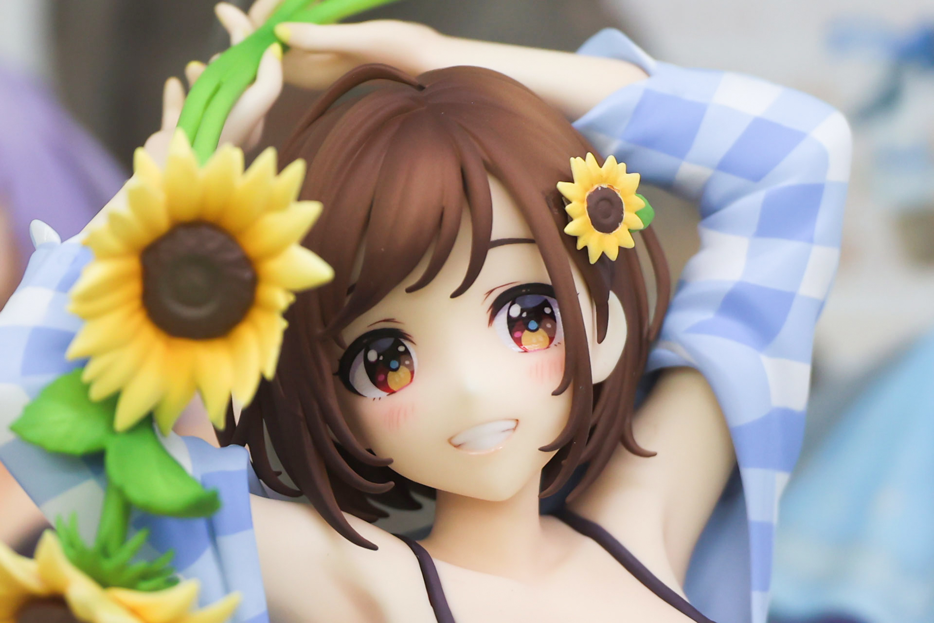 大きな瞳や赤い頬など、イラストで描かれていた繊細さが見事に再現されている